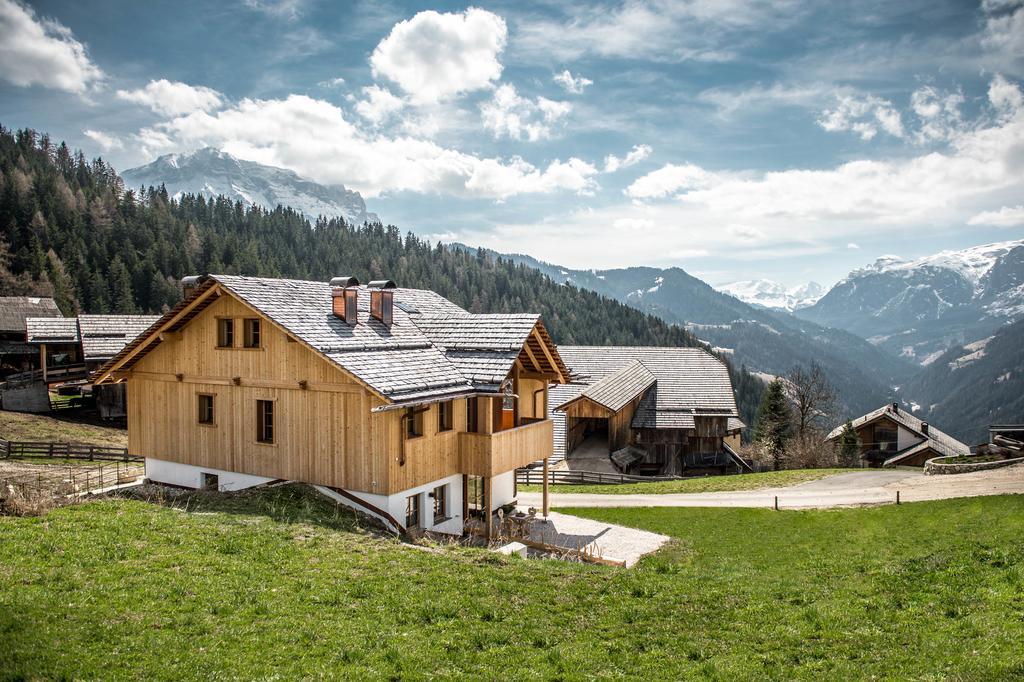 Mountain Chalet Pia La Valle Buitenkant foto